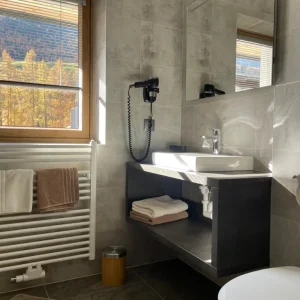 Sonnwend-Bad04-768x1024